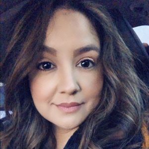 Meet your Posher, Vanessa